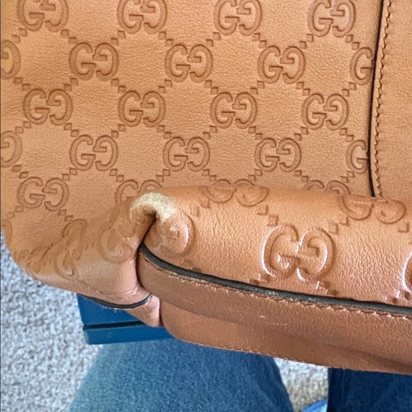 Gucci Tan Leather Logo Tote - Picture 10 of 16